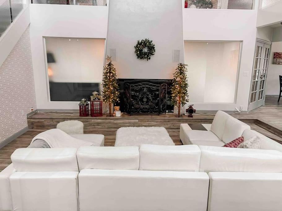 *Entertainment Villa* 5Min To Strip Optional Heated Pool Jacuzzi! Las Vegas Extérieur photo